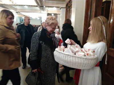 0 02 04 fbbf5f28a870bf3d5a3e8ec5c44b8a3dcbf118f4ec9ee9b8ebc5e507d432c722 a4ae15df