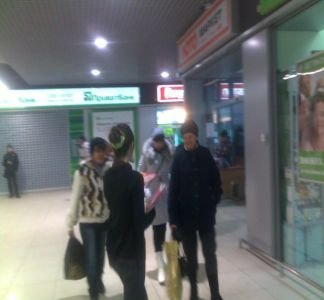 Роздача реклами в торгових центрах в Тернополі